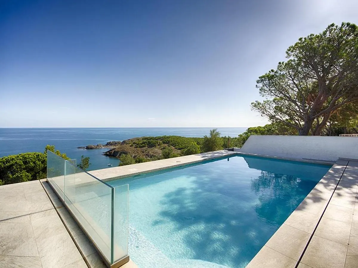 Myfenolleda B - Preciosa Casa En Grifeu Con Piscina Compartida Y Parking - Es-228-126 Villa Llanca Holiday home
