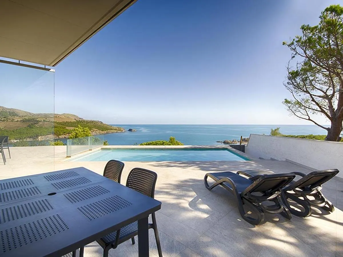 Holiday home Myfenolleda B - Preciosa Casa En Grifeu Con Piscina Compartida Y Parking - Es-228-126 Villa Llanca