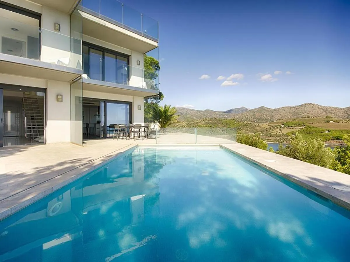 Myfenolleda B - Preciosa Casa En Grifeu Con Piscina Compartida Y Parking - Es-228-126 Villa Llanca