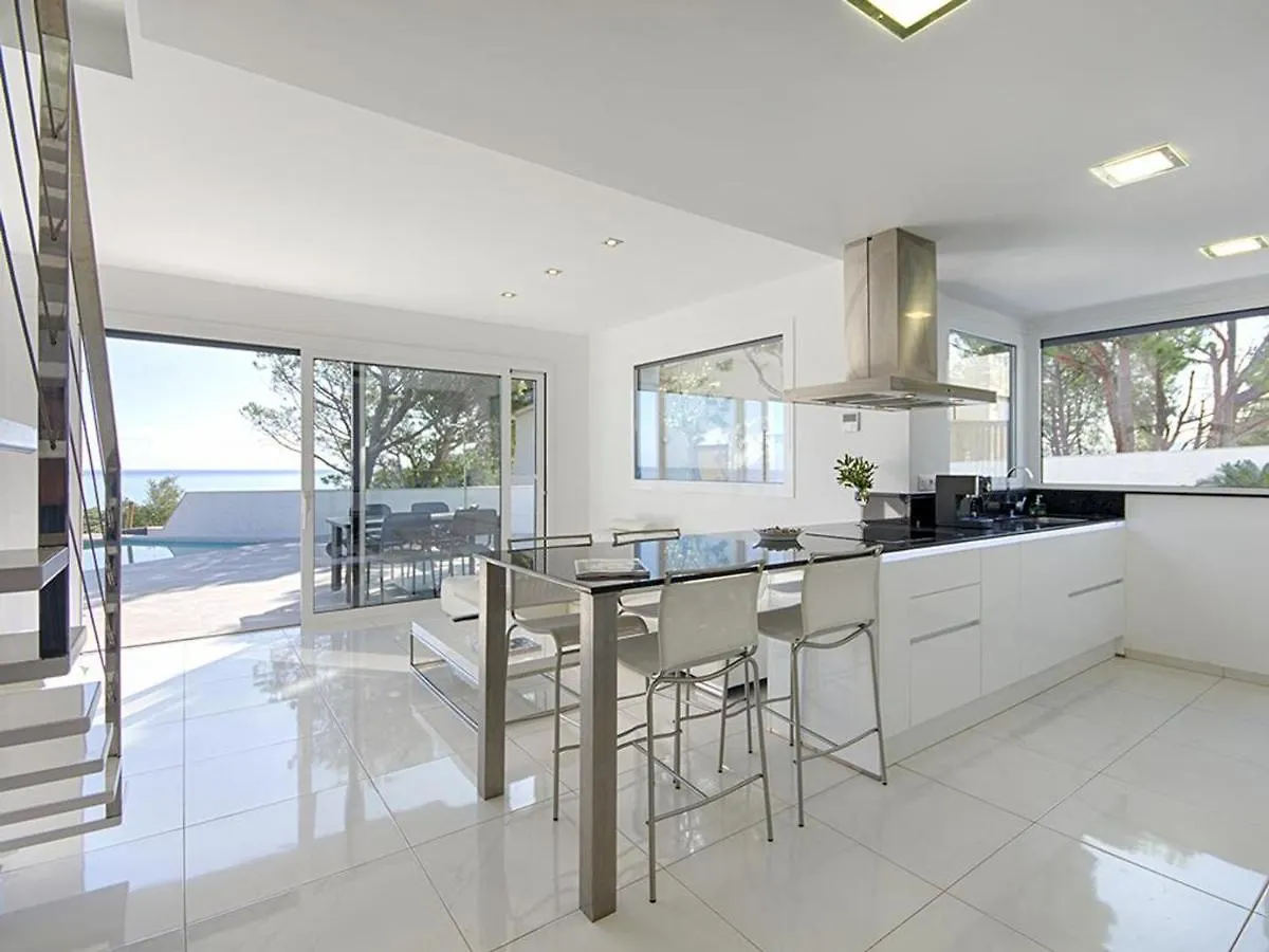 Myfenolleda B - Preciosa Casa En Grifeu Con Piscina Compartida Y Parking - Es-228-126 Villa Llanca