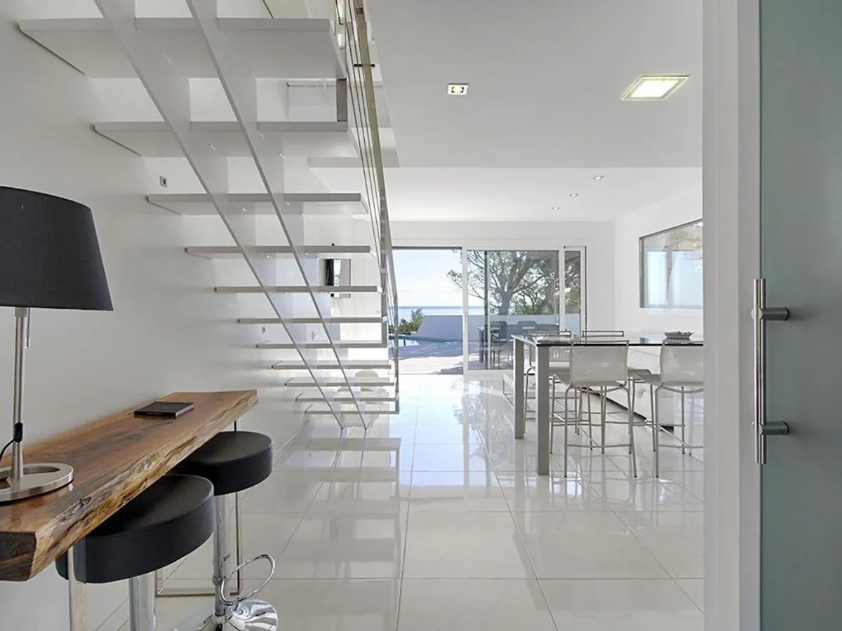 Myfenolleda B - Preciosa Casa En Grifeu Con Piscina Compartida Y Parking - Es-228-126 Villa Llanca