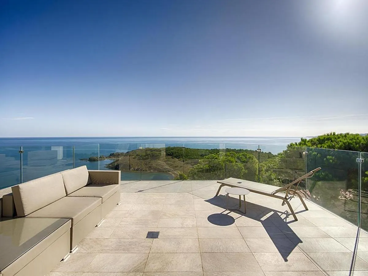 Vila Myfenolleda B - Preciosa Casa En Grifeu Con Piscina Compartida Y Parking - Es-228-126 Llança